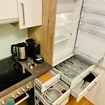 Apstay City Center I Parking I Self Check-In Грац