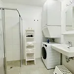 Apstay City Center I Parking I Self Check-In