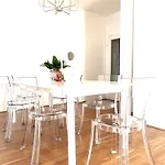 Apstay City Center I Parking I Self Check-In *