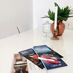 Апартаменти Apstay City Center I Parking I Self Check-In *