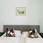 Apstay City Center I Parking I Self Check-In *