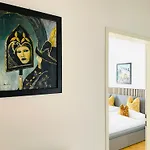 Apstay City Center I Parking I Self Check-In * Грац