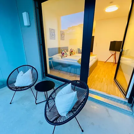 Apstay Center I Parking Option I Self Check-in Graz