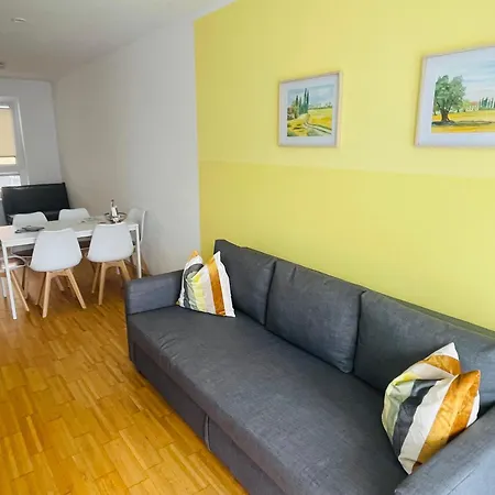 Apartment Apstay Center I Parking I Self Check-in I Breakfast Box Graz