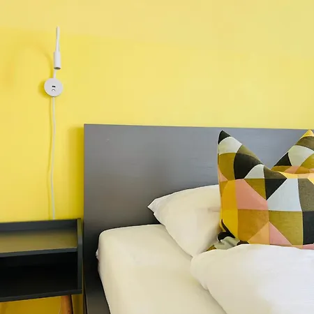 Apstay Center I Parking Option I Self Check-in Graz