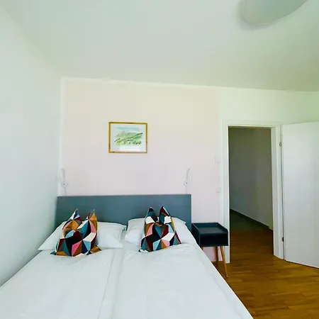 Apstay Center I Free Parking I Self Check-in Graz