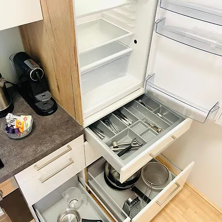 Apstay Center I Parking I Self Check-in I Breakfast Box Apartmán *