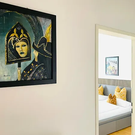 Apstay Center I Parking Option I Self Check-in * גראץ