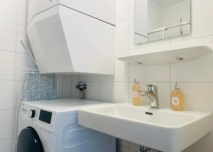 Apstay Center I Parking Option I Self Check-in Graz