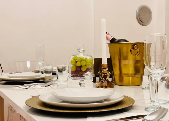 Apstay Center I Parking Option I Self Check-in Грац