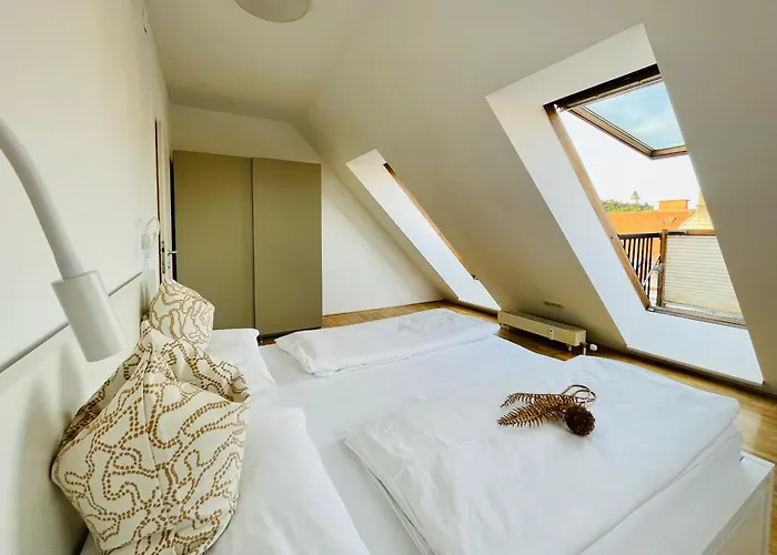 Апартаменти Apstay Center I Parking Option I Self Check-in Грац