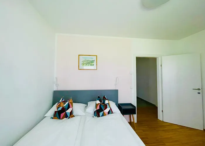 Apstay Center I Parking Option I Self Check-in Грац